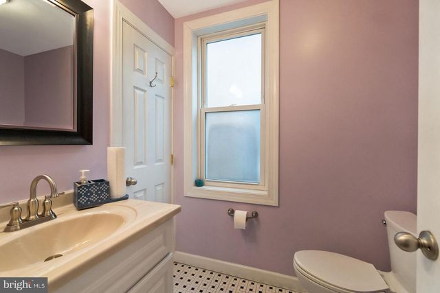 115 E BROAD ST, Bethlehem, PA 18018