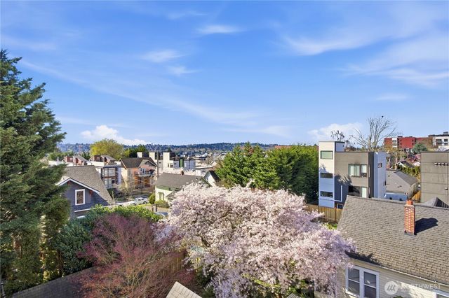 2033 NW 65th Street, Seattle, WA 98117