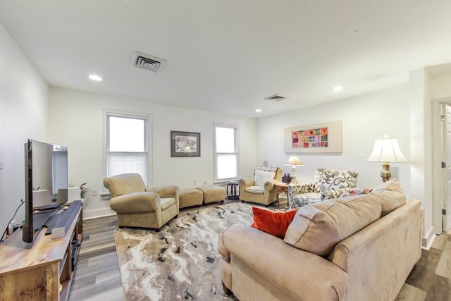 179 Enterprise Dr, Houma, LA 70360