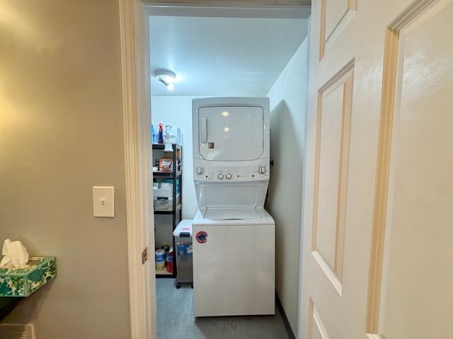 4625 W Lawrence Avenue 401, Chicago, IL 60630