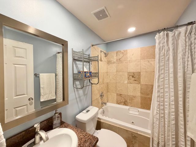 4625 W Lawrence Avenue 401, Chicago, IL 60630