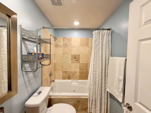 4625 W Lawrence Avenue 401, Chicago, IL 60630