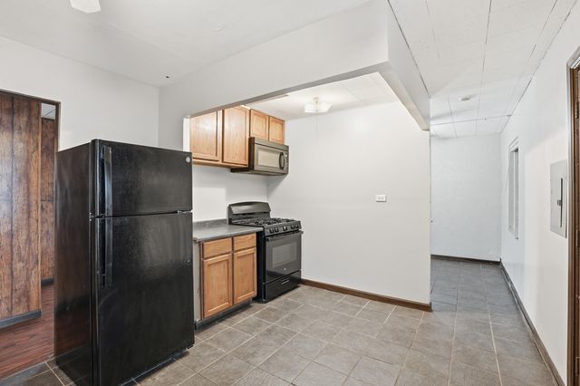 1620 180th Place, Hammond, IN 46324