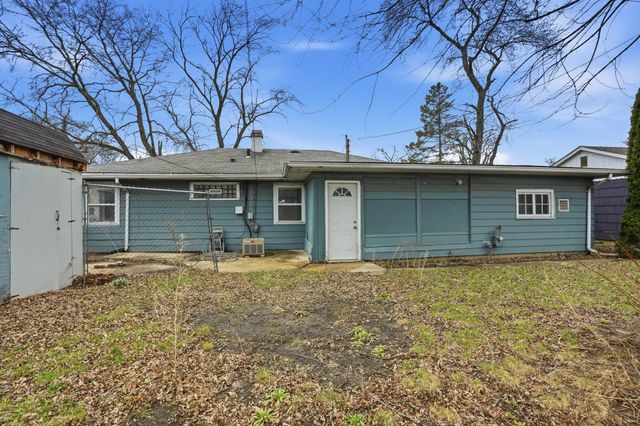 1620 180th Place, Hammond, IN 46324