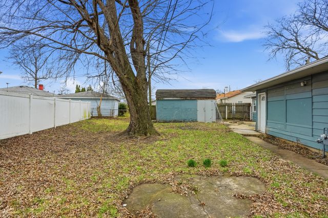 1620 180th Place, Hammond, IN 46324