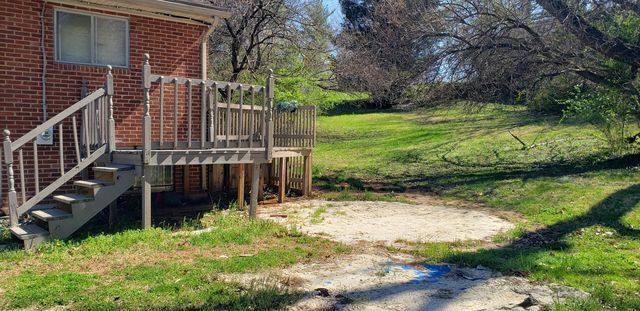 6936 Plantation RD, Roanoke, VA 24019
