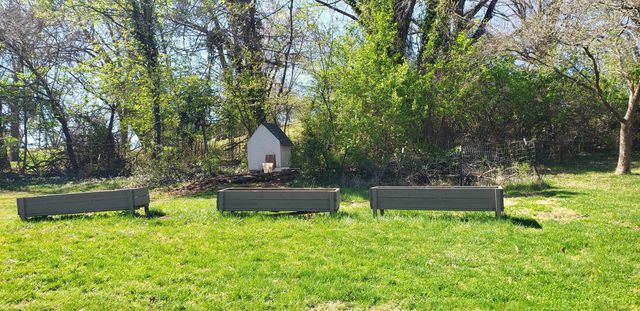 6936 Plantation RD, Roanoke, VA 24019