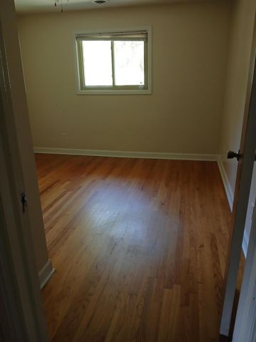 6936 Plantation RD, Roanoke, VA 24019