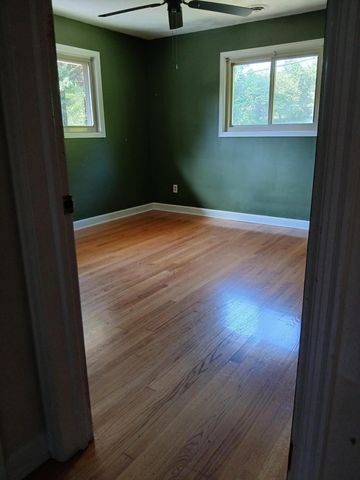 6936 Plantation RD, Roanoke, VA 24019