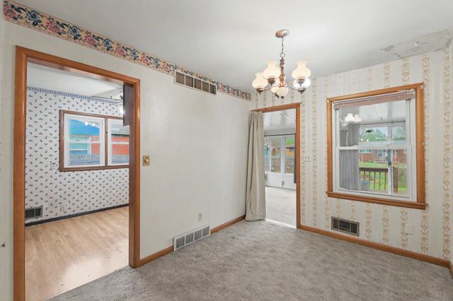 1228 N Georgie Ave, Derby, KS 67037