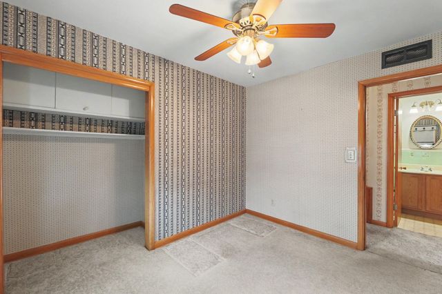 1228 N Georgie Ave, Derby, KS 67037