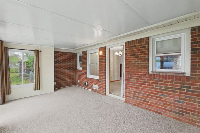 1228 N Georgie Ave, Derby, KS 67037