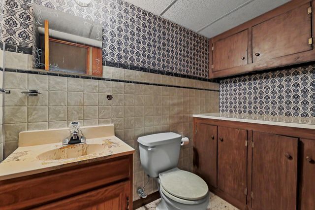 1228 N Georgie Ave, Derby, KS 67037