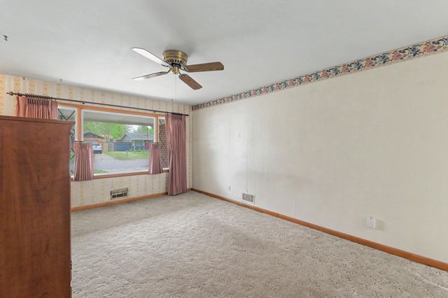 1228 N Georgie Ave, Derby, KS 67037