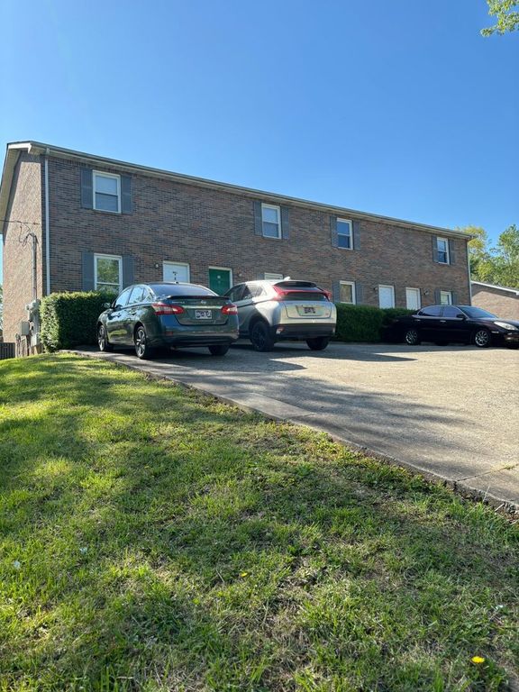 441 Martha Ln Apt C, Clarksville, TN 37043