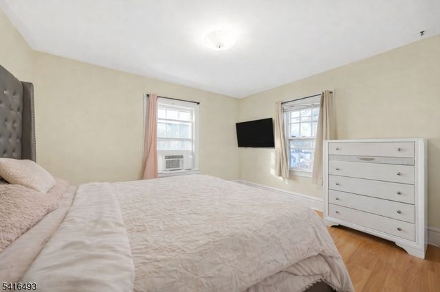 15 Donald Pl, Elizabeth City, NJ 07208