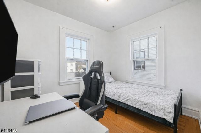 15 Donald Pl, Elizabeth City, NJ 07208