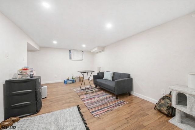 15 Donald Pl, Elizabeth City, NJ 07208