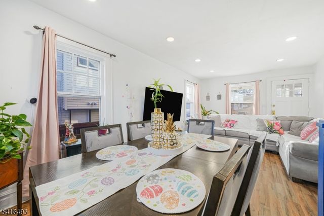 15 Donald Pl, Elizabeth City, NJ 07208