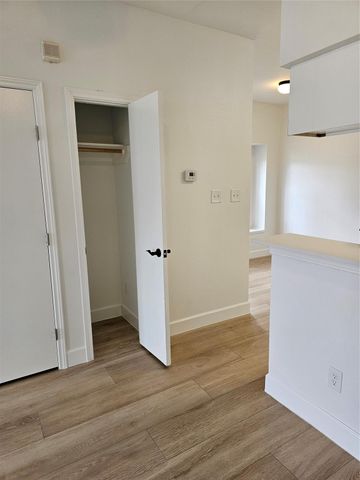 2626 Holly Hall Street 1206, Houston, TX 77054