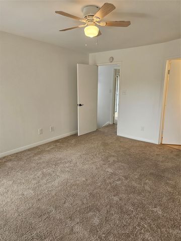 2626 Holly Hall Street 1206, Houston, TX 77054