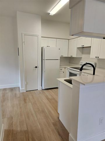 2626 Holly Hall Street 1206, Houston, TX 77054