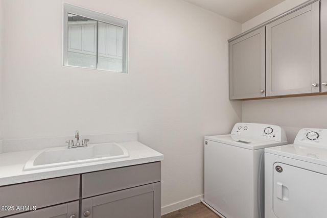 3746 E EARLL Drive, Phoenix, AZ 85018