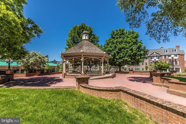 2923 MILL ISLAND PKWY, Frederick, MD 21701