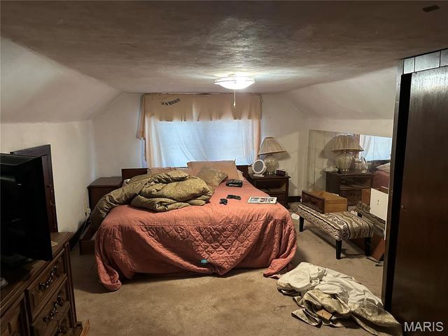 62 Jarvis Place, East St Louis, IL 62207