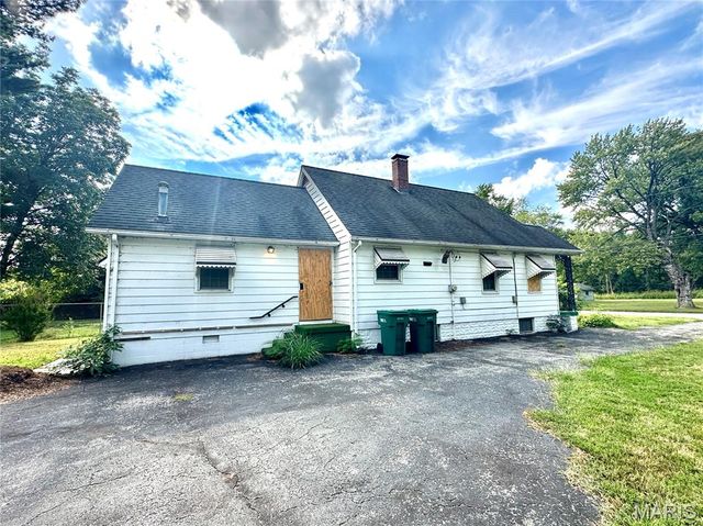 62 Jarvis Place, East St Louis, IL 62207