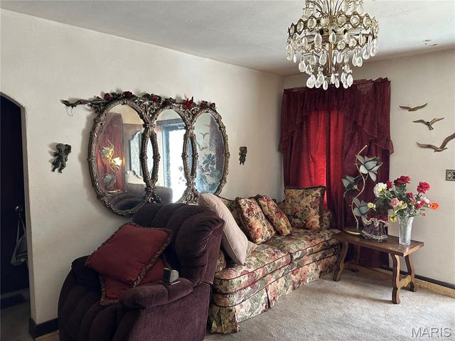 62 Jarvis Place, East St Louis, IL 62207