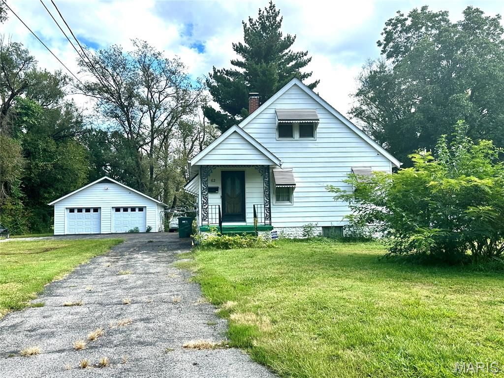 62 Jarvis Place, East St Louis, IL 62207