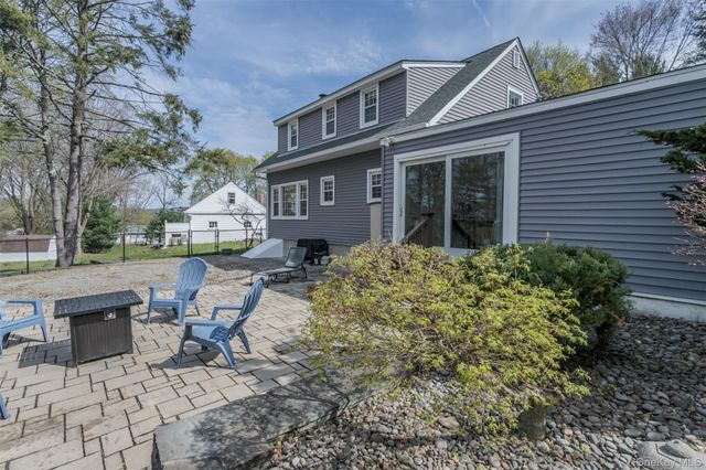16 Overlook Drive, Warwick, NY 10990