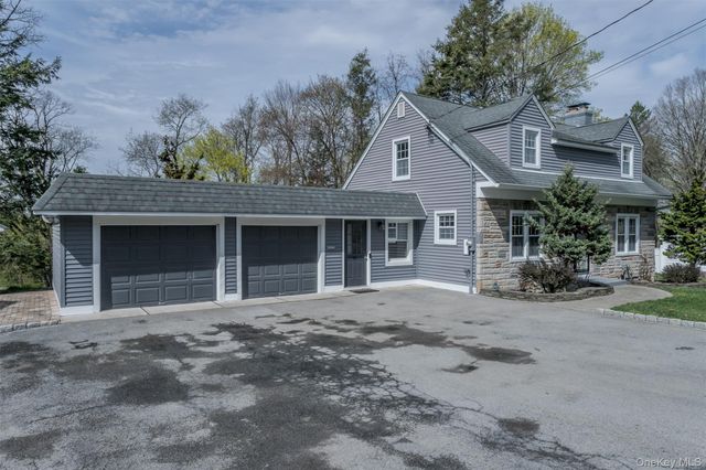 16 Overlook Drive, Warwick, NY 10990
