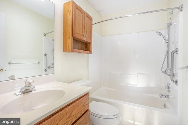 169 LEE ANN CT, Enola, PA 17025