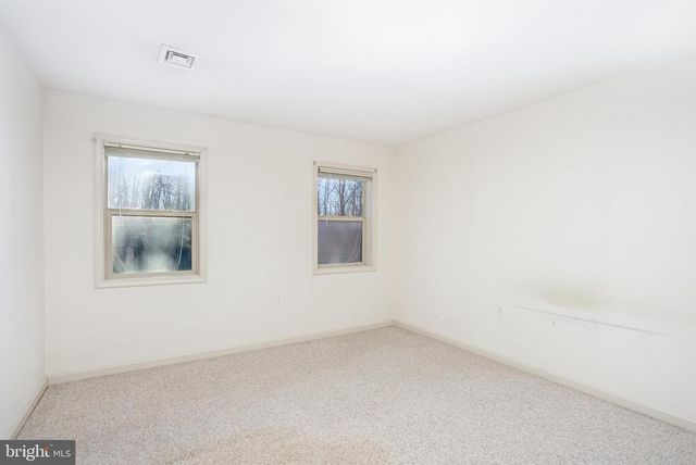 169 LEE ANN CT, Enola, PA 17025