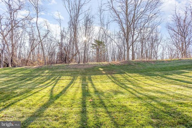 169 LEE ANN CT, Enola, PA 17025