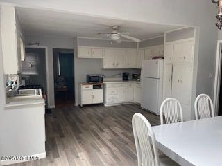 6 Wilson Avenue, Waretown, NJ 08758