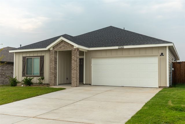 13525 Bonanza Circle, Cresson, TX 76035