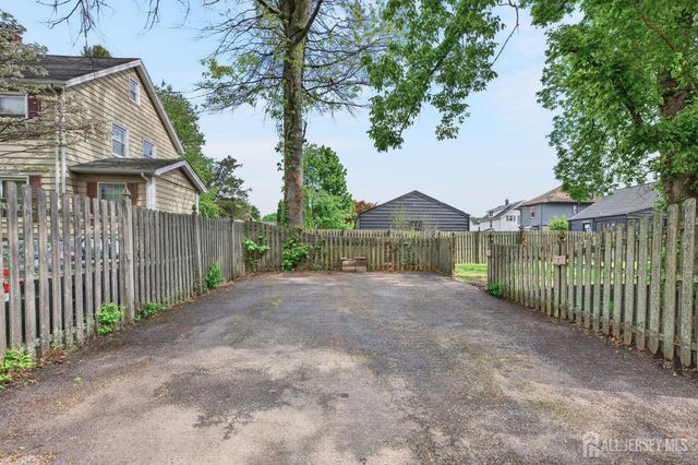 322 Madison Avenue, Dunellen, NJ 08812