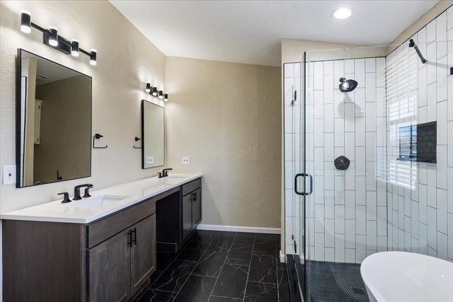 1405 NW Keystone Dr, Lawton, OK 73505