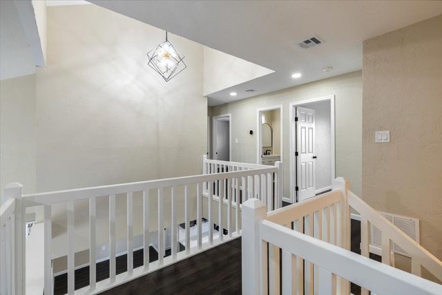 1405 NW Keystone Dr, Lawton, OK 73505