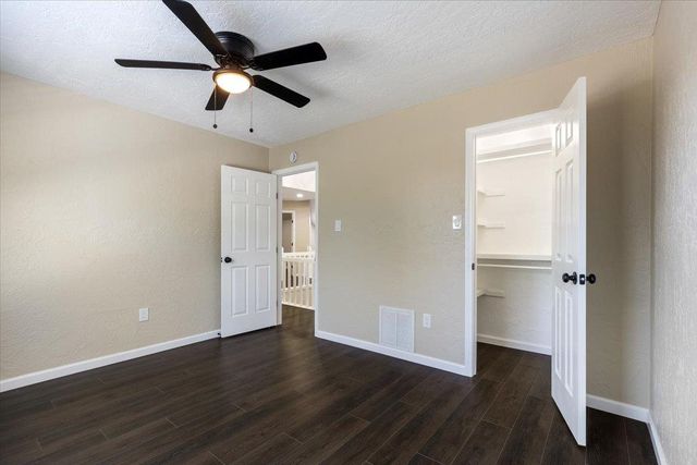 1405 NW Keystone Dr, Lawton, OK 73505