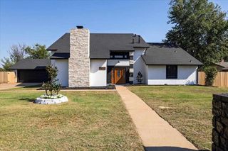 1405 NW Keystone Dr, Lawton, OK 73505