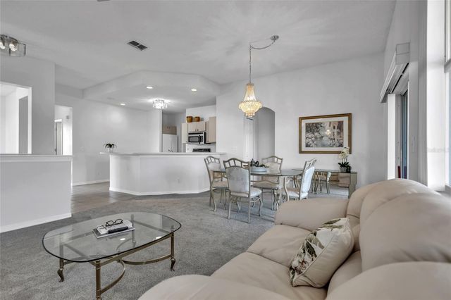 1006 RADISON LAKE DRIVE 6, Sun City Center, FL 33573