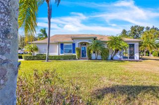 1006 RADISON LAKE DRIVE 6, Sun City Center, FL 33573