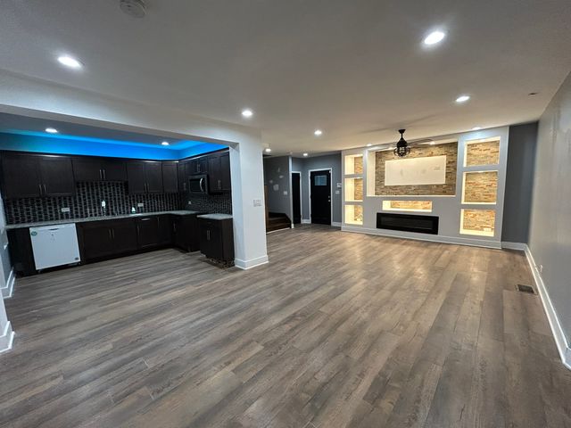 14446 Park Avenue, Dolton, IL 60419