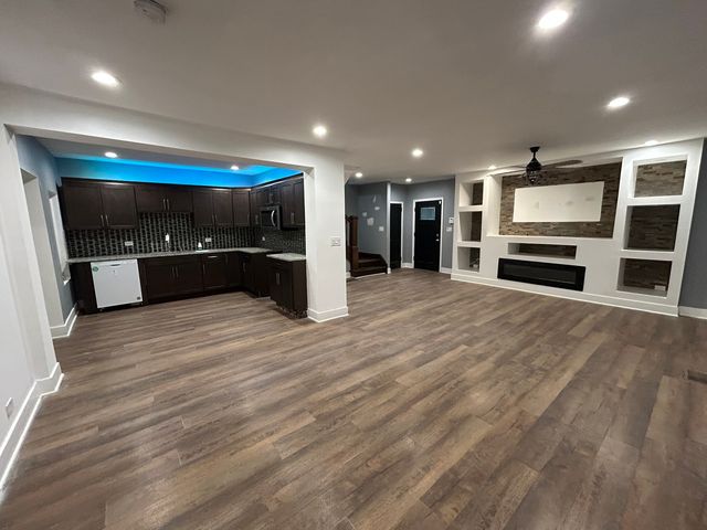 14446 Park Avenue, Dolton, IL 60419