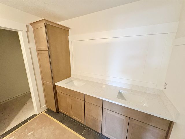 8326 Kettle Hill Court, Alto, MI 49302