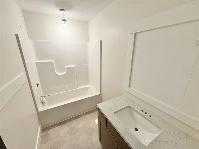 8326 Kettle Hill Court, Alto, MI 49302